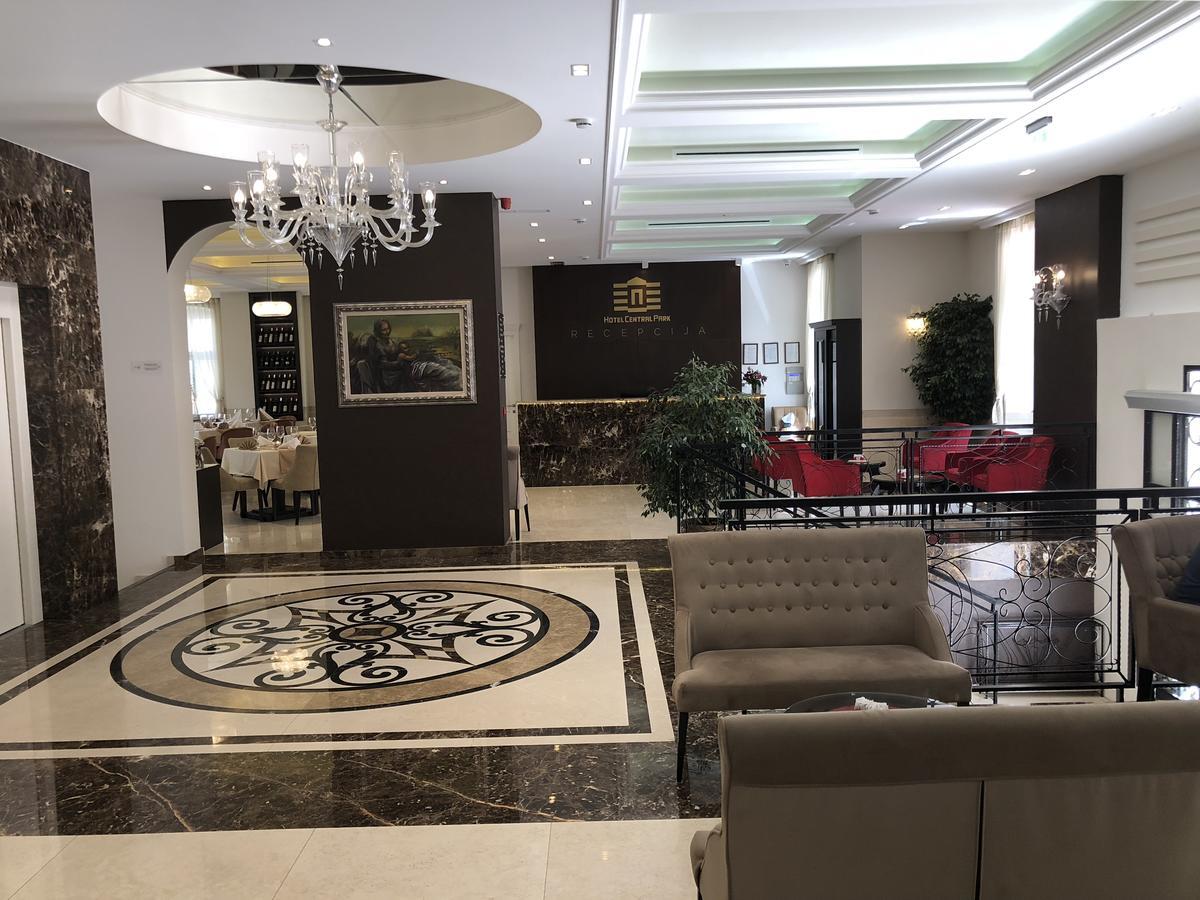 Hotel Central Park Требинье Экстерьер фото